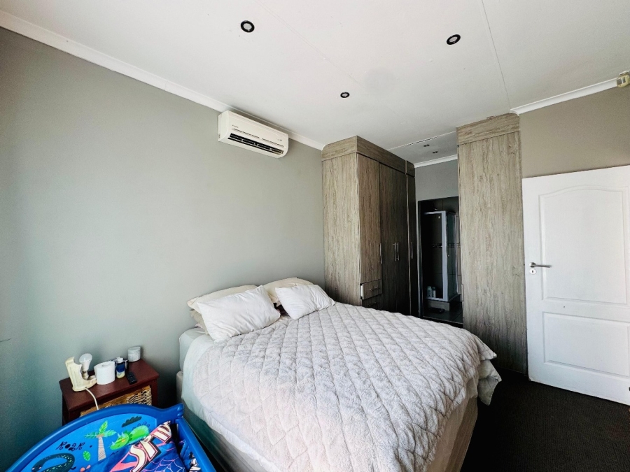 To Let 3 Bedroom Property for Rent in Waterval East North West